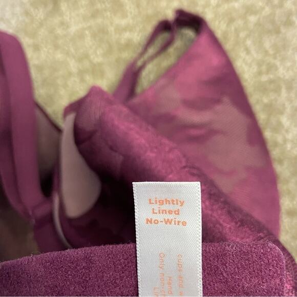 Purple Cacique lightly Lined No Wire 38F - Picture 7 of 7